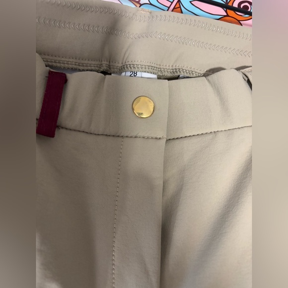 EQUO NWOT Performance Fit Breech With Actuve Grip. Size 28 - Picture 5 of 6